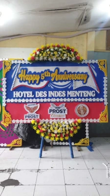 Papan Bunga di Uwung Jaya