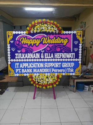 Papan Bunga di Uwung Jaya